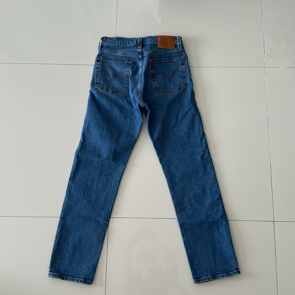 Wedgie Straight Fit Women’s Jeans - Picture 2 of 6